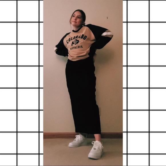 Vintage Pencil Skirt! - Picture 2 of 6